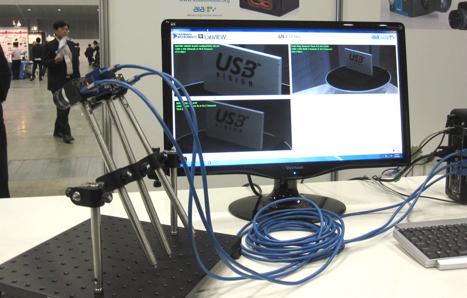 4 USB3 Vision cameras connected to one PC